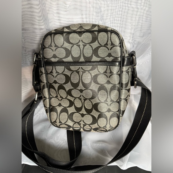 Coach Heritage Stripe Flight Shoulder Bag - Picture 9 of 10